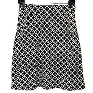 Le Lis Maura Zip Pocket Detail Skirt A-line White Black Geo Print Size Medium